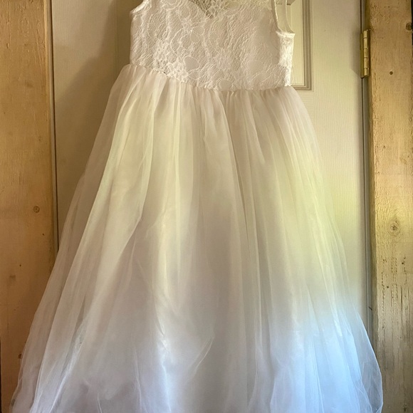 Flower girl dresses - Picture 2 of 2